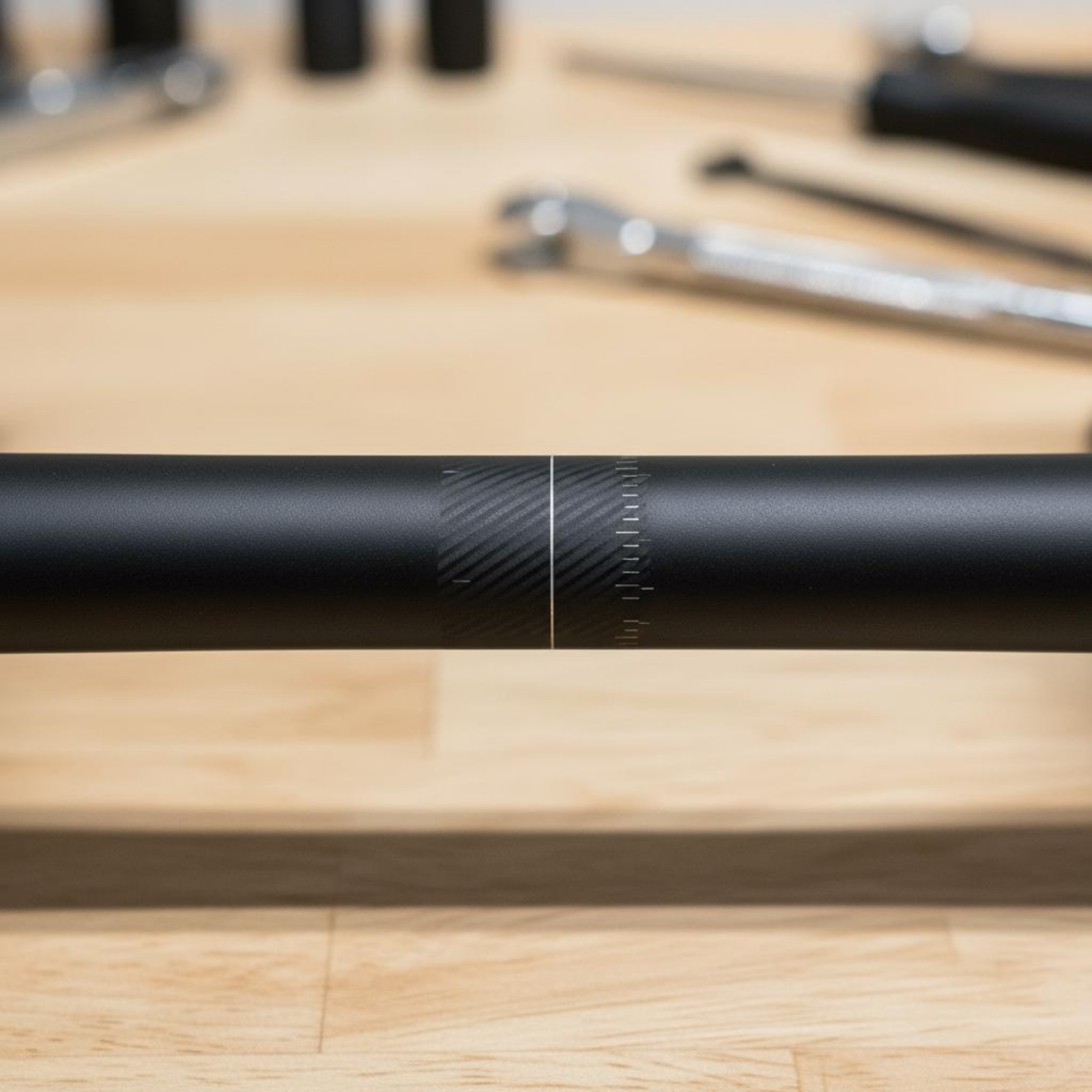 H-Shaped Handlebar Raised Cent - Cycling Gear Black 리뷰 및 가격